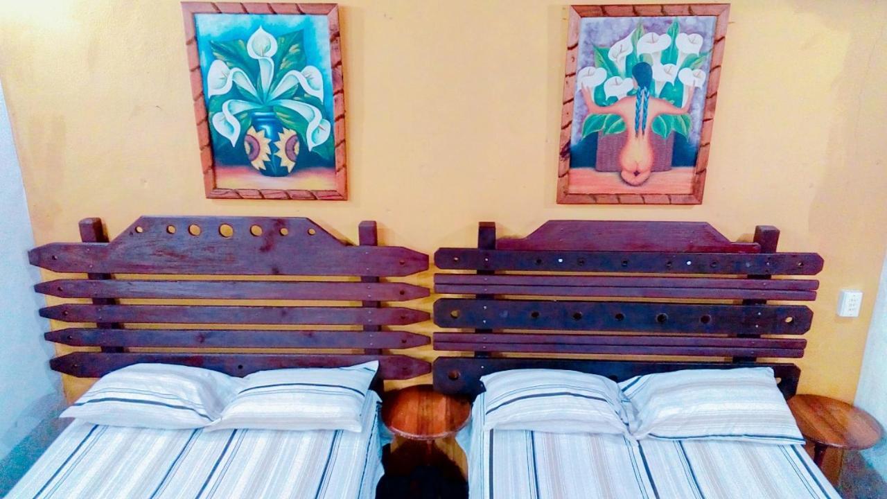 Hostal Y Camping Villa Mercedes Tizimin Exterior photo