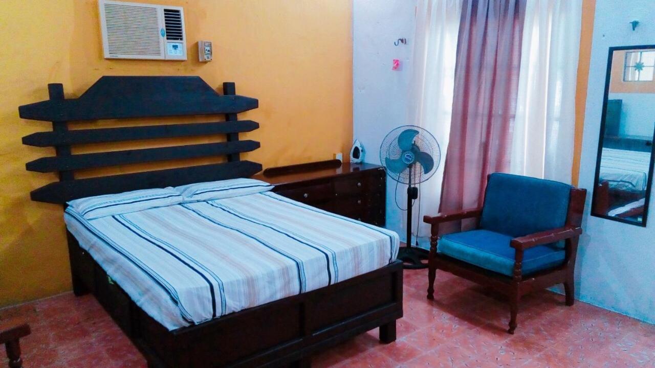 Hostal Y Camping Villa Mercedes Tizimin Exterior photo